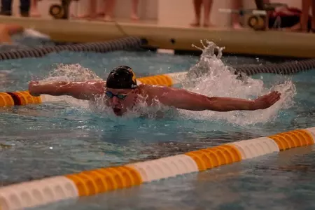 Gavin Smith swimming