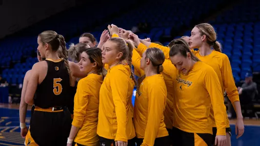 teamHuddle_atSJSU