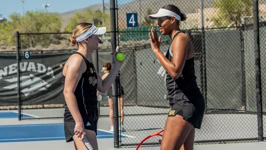 Violetta Borodina and Silver Bijlsma high-five at Nevada