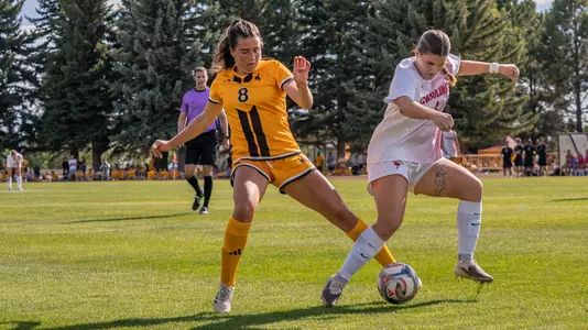Hadley Linder battles for a ball against South Carolina at the Madrid Sports Complex