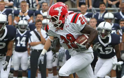 Dominique Barnes runs down the field