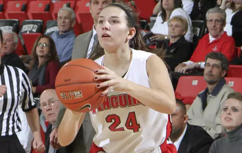 Women's Basketball Falls at West Virginia in Season Opener Image