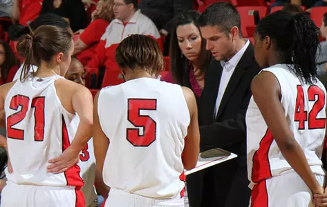 Women's Basketball to Close Non-Conference Play at Stony Brook Image