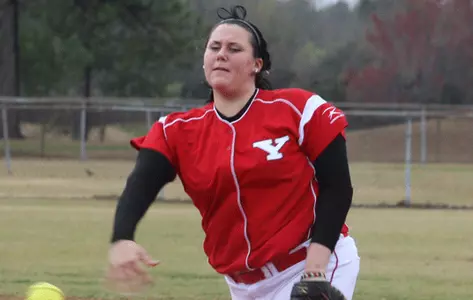 Casey Crozier pitches