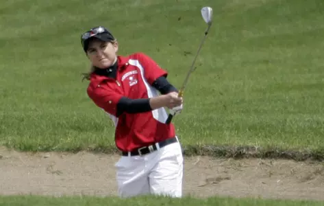 Samantha Formeck hits a bunker shot
