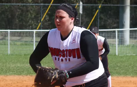 Casey Crozier begins her pitching motion