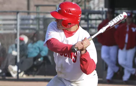 Big Inning Carries Pitt to 7-2 Win in Rain-Shortened Contest Image