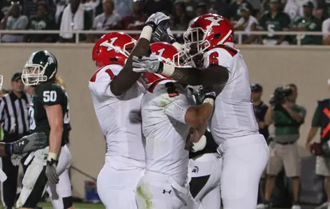 Football Falls 28-6 to No. 17 Michigan State in Season Opener Image