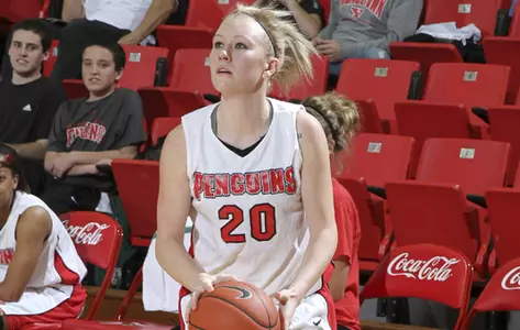 Women's Basketball Hopes to Bounce Back at Valpo on Saturday Image