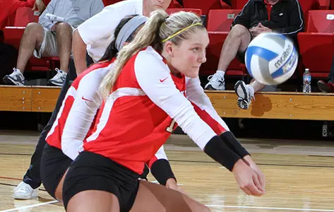 Volleyball Rebounds to Beat Milwaukee in Four Sets Image