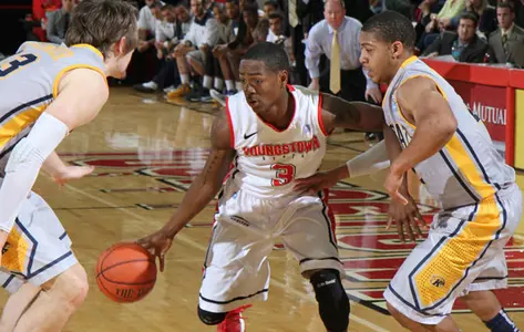 Penguins Drop Back-And-Forth Battle With Kent State, 85-78 Image