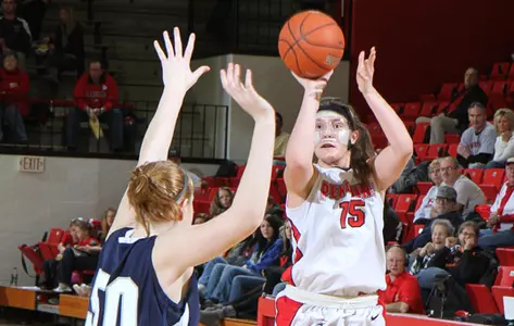 Late Butler 3 Dooms Penguins in 65-63 Loss to Bulldogs Image