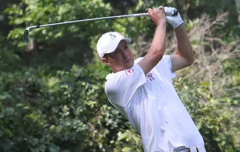 Yeo Places 10th, Penguins Seventh at Detroit Titans Invitational Image