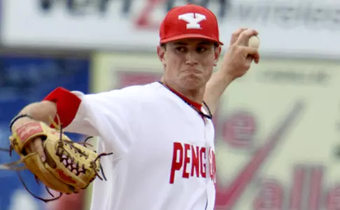 Two-Out Runs Lead Valpo to 5-4 Win in Series Finale Image