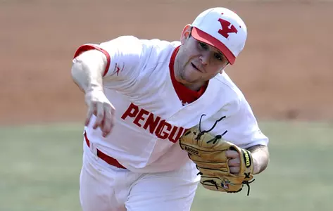 Baseball Ends Regular Season With Loss at Valparaiso Image