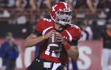 Hess Sets Mark as Penguins Hold Off UNI, 42-35, For First 4-0 Start Since 2000 Image