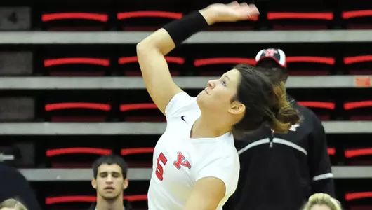 Volleyball Bounces Back with Sweep of Wright State Image