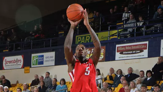 Belin Scores 32 As Penguins Rally Falls Short at Kent State Image