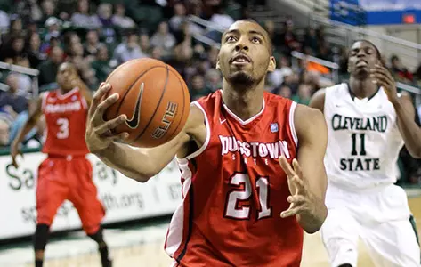 Damian Eargle Scores 1000th Career Point in 73-64 Loss at Valparaiso Image