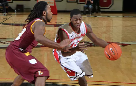 Cole's Bucket With 2.5 Seconds Left Lifts Penguins to 62-60 Win Over Loyola Image