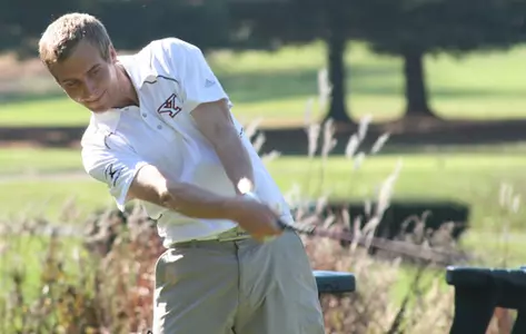 Two Finish in Top Ten at Wildcat Invitational Image