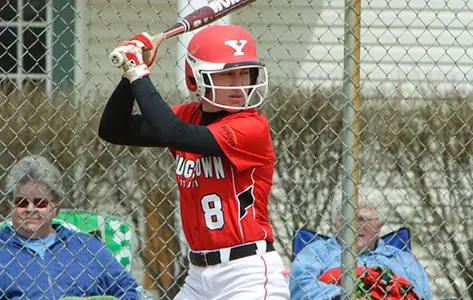 Softball Drops Series Finale to UIC, 3-2 Image