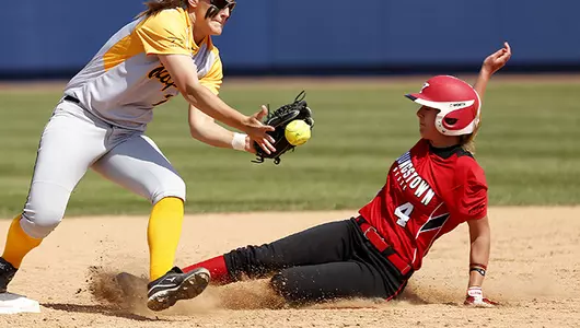 Valparaiso Forces Winner-Take-All Game With 2-1 Victory Image