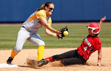 Softball Takes on Loyola Today at 2:30 p.m. at Horizon League Championship Image