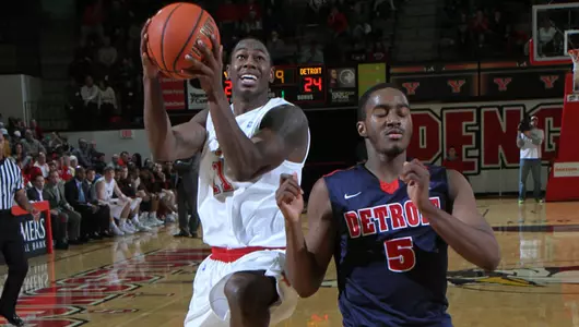YSU Rides Big Second-Half Push to Defeat Detroit, 77-63 Image