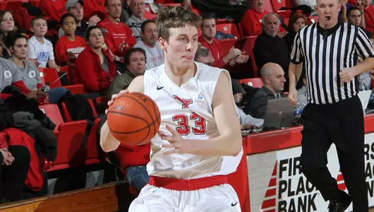 Penguins Hang On For One-Point Win Over Wright State Image