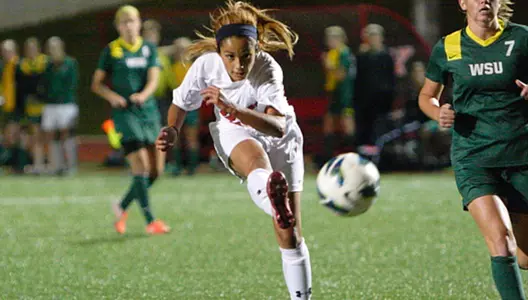 Women's Soccer Falls at UIC, 1-0, Earns Fifth Seed Image