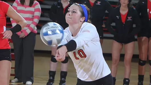 Penguins Finish Weekend with Split After Losing to Valparaiso Image