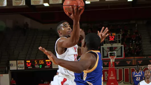 Keene Knocks Down Game-Winner As Guins Best Kangaroos Image