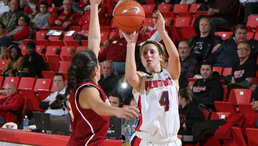 Penguins Remain Unbeaten With 92-43 Victory Over Oberlin Image
