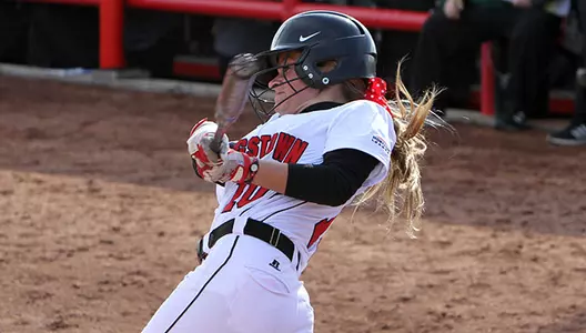 Softball Nets 4-2 Win Over Pittsburgh Image