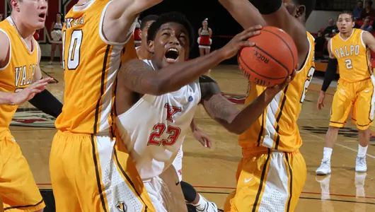 Penguins Fall to Valparaiso in Horizon League Bout Image