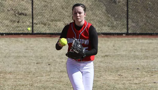 Softball Hosts Detroit in Horizon League, Home-Opening Series Image