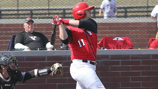 Gillespie, Larivee Homer in Loss at Valparaiso Image