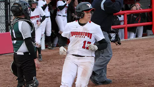 Cali Mikovich Ties Hits Record, Minney Picks Get First Win As Softball Splits at UNCW Image