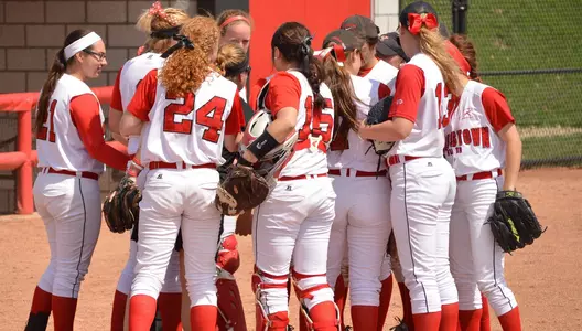 Softball Falls Late to UIC, 6-3 Image