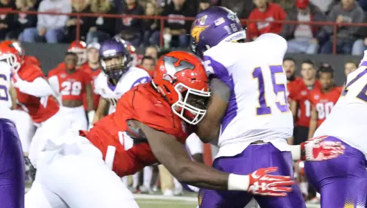 Defense Shines in Fourth-Quarter Comeback Win over UNI, 14-10 Image