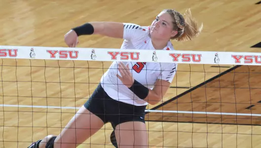 Valpo Rallies to Beat Volleyball in Four Sets Image