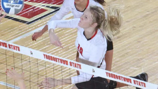 Vanbeek Posts 22 Kills in Four-Set Loss to Milwaukee Image