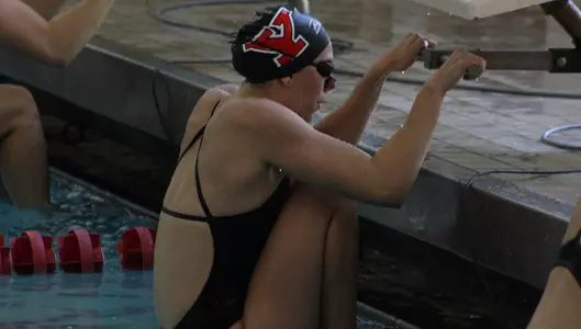 Orosz, Aranda, Siford Pick Up Multiple Victories Against Duquesne Image