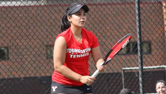 Penguins Stay In Title Hunt, Cruise Past Valparaiso Image