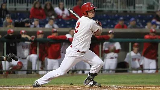 Valpo's Lundeen Shuts Out Baseball, 4-0 Image