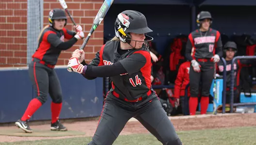 Sarah Dowd's Three-Home Run Day Leads Softball to Doubleheader Sweep at Detroit Image
