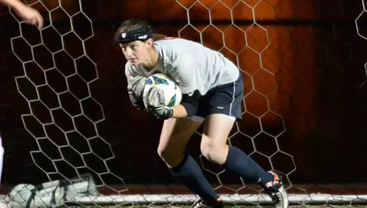 Women's Soccer Falls to Cincinnati, 3-0 Image