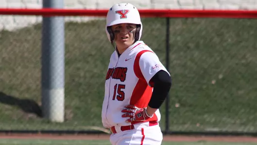Softball Notches Doubleheader Sweep of Oakland, 4-1, 8-1 Image