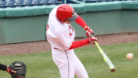 Arcuri, Willoughby Hit Home Runs in Loss at EKU Image